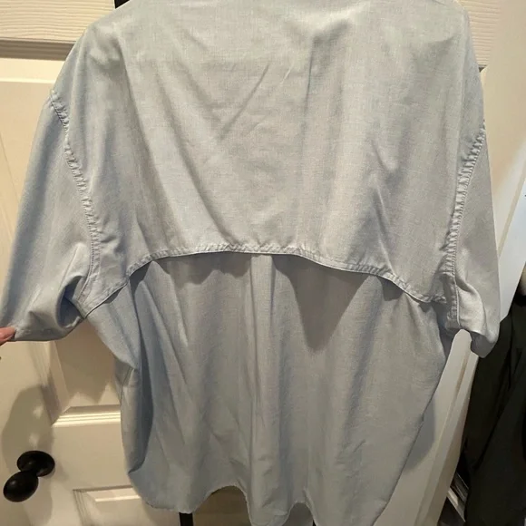 Izod Light Blue Short Sleeve Button Down Shirt - Picture 3 of 5